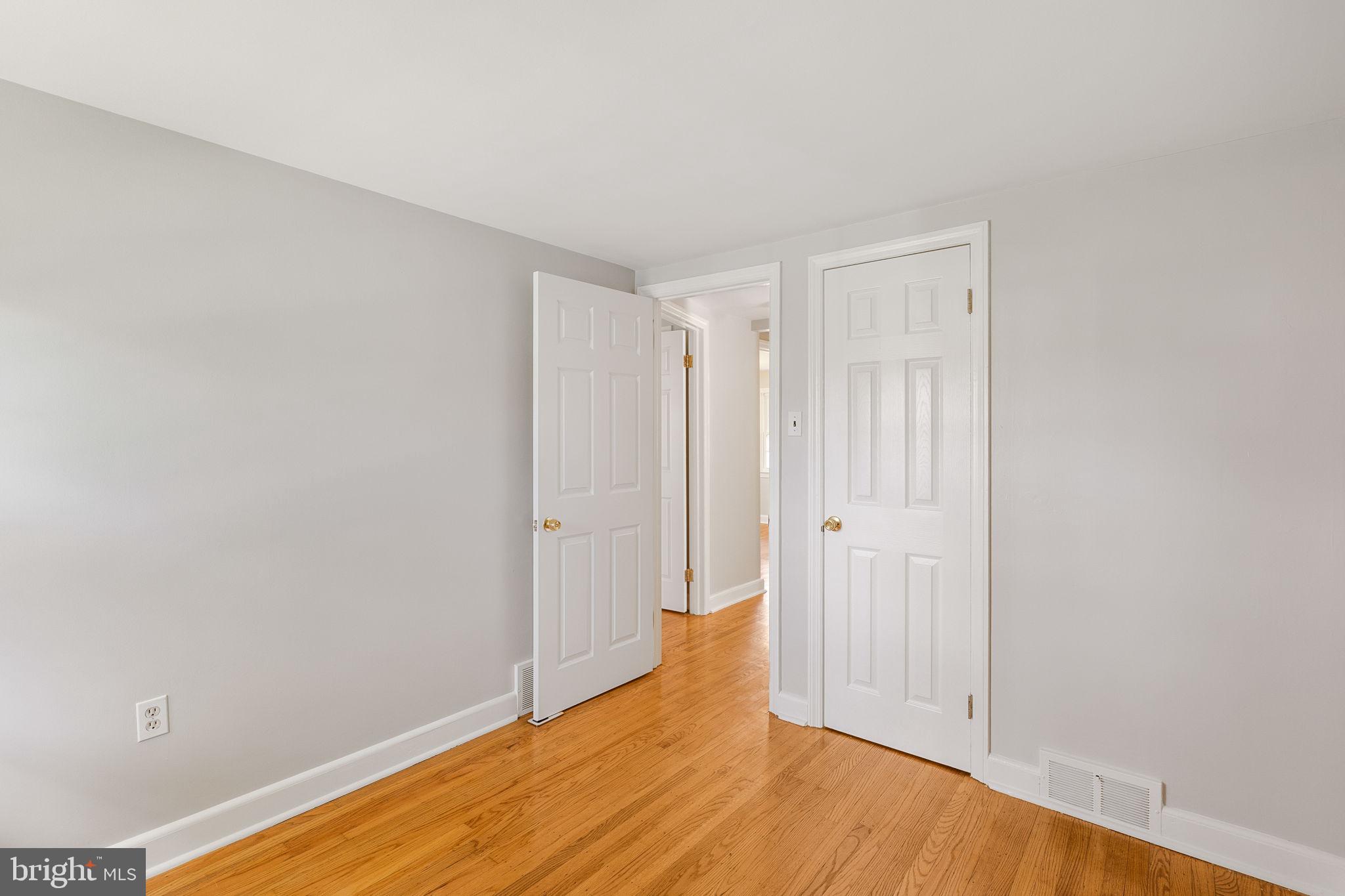 223 Cameron Road Willow Grove, PA 19090 - Photo 19 of 43 Gallery Image 19
