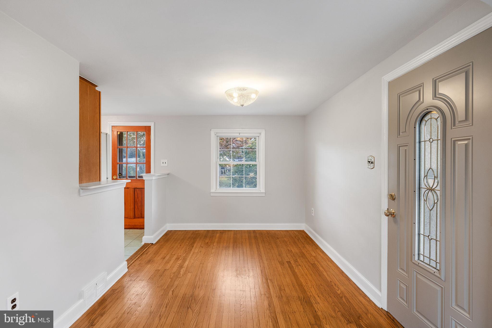 223 Cameron Road Willow Grove, PA 19090 - Photo 8 of 43 Gallery Image 8