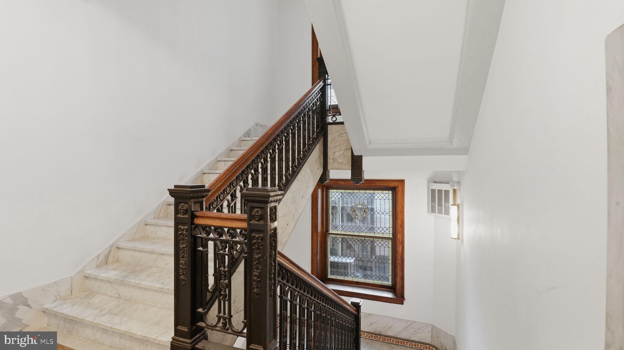 2205 California Street Northwest, Unit 303 Washington, DC 20008 - Photo 45 of 52 a view of entryway and hall
