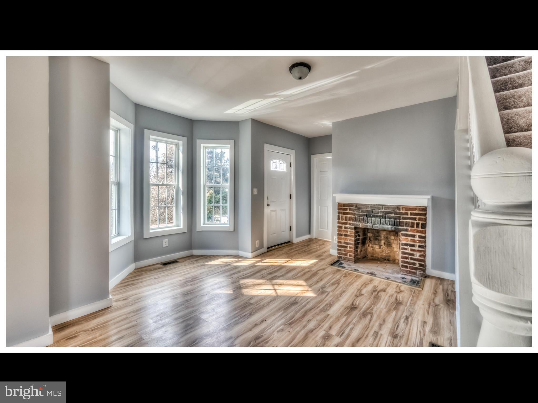 3103 Loch Raven Road Baltimore, MD 21218 - Photo 3 of 22 Living Room