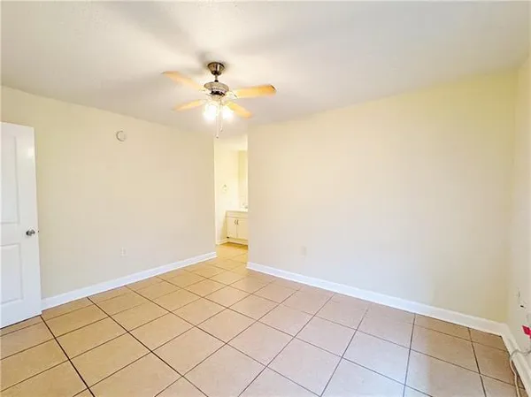 $1,450 | 6200 Riverside Drive, Unit 415, Metairie, LA 70003