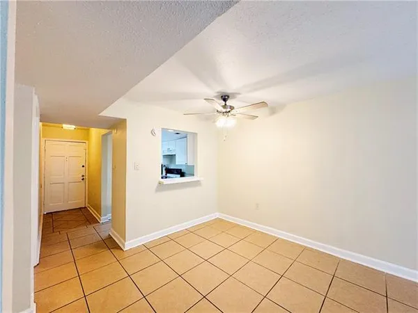 $1,450 | 6200 Riverside Drive, Unit 415, Metairie, LA 70003