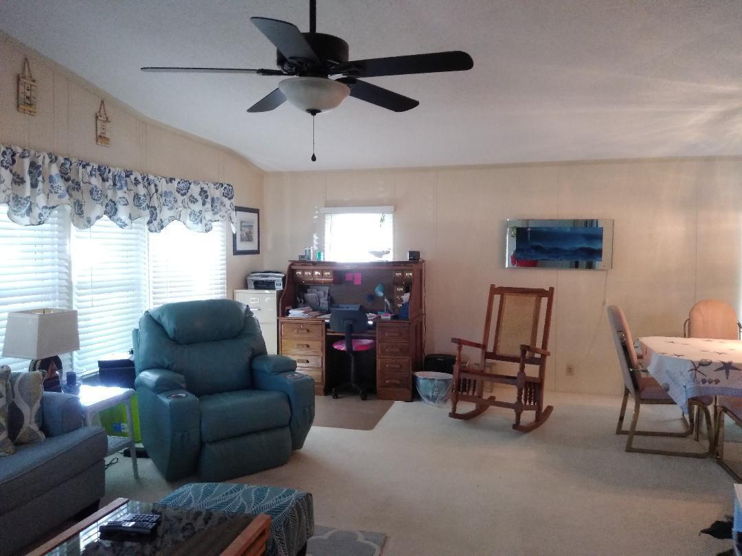 504 Thames Bluff Ridge Fort Pierce, FL 34982 - Photo 13 of 35 Living Room view #3
