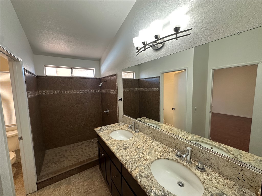 12965 Mirage Road Victorville, CA 92392 - Photo 13 of 17