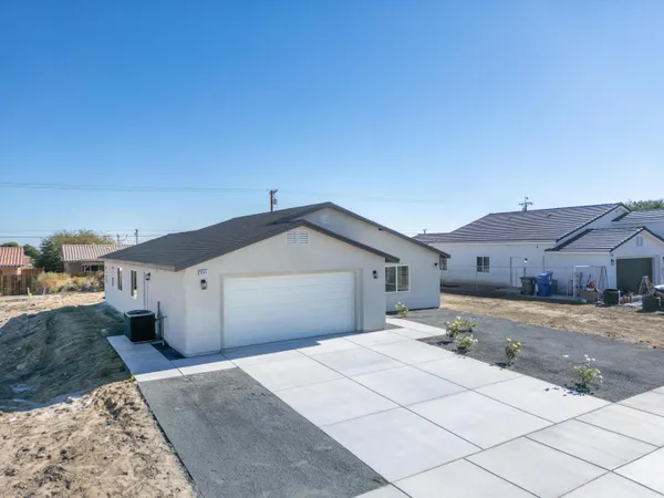 $360,000 | 2864 Vista Avenue, Thermal, CA 92274