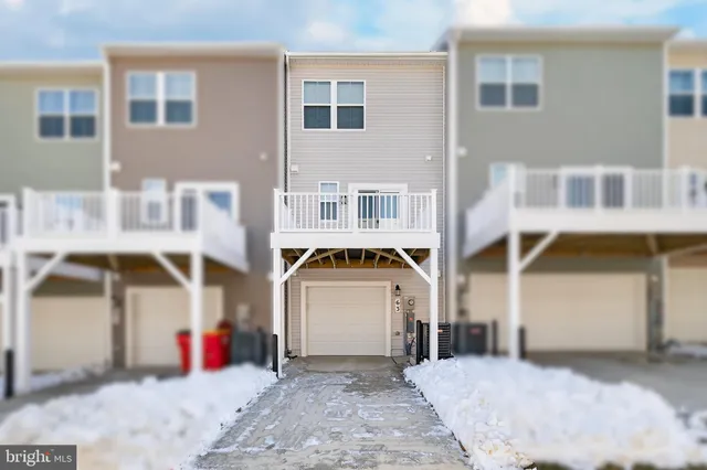 $1,900 | 63 Rolling Branch Drive, Ranson, WV 25438