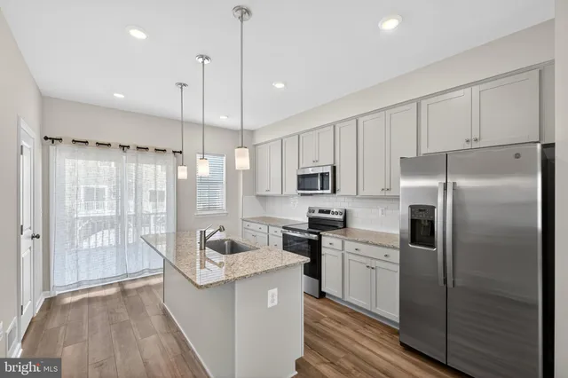 $1,900 | 63 Rolling Branch Drive, Ranson, WV 25438