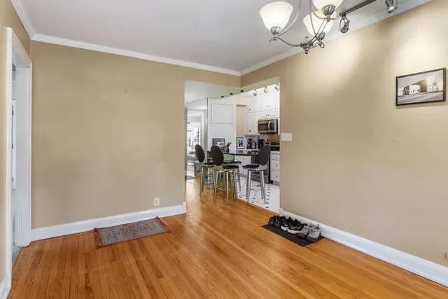 $165,000 | 808 West Park Avenue, Unit 8, Champaign, IL 61820