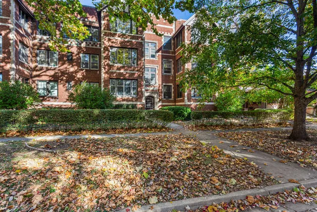 $165,000 | 808 West Park Avenue, Unit 8, Champaign, IL 61820