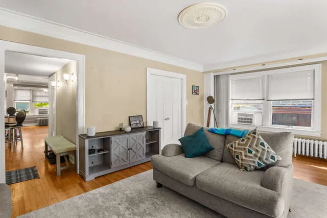 $165,000 | 808 West Park Avenue, Unit 8, Champaign, IL 61820