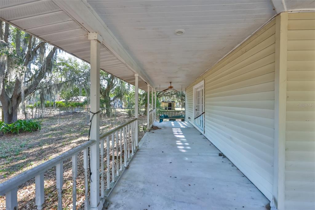 2710 Lewis Road Dover, FL 33527 - Photo 4 of 56