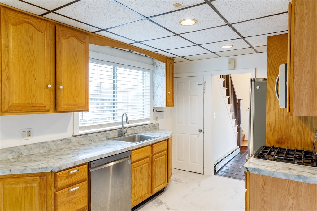 116 Colburn Street Dedham, MA 02026 - Photo 3 of 26 Gallery Image 3