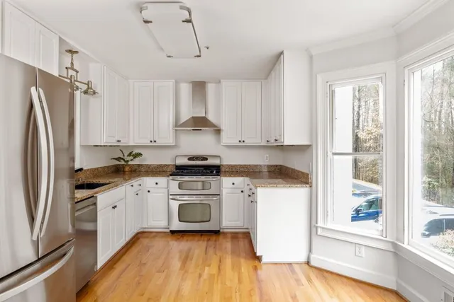 $445,000 | 206 Cameron Place Southeast, Atlanta, GA 30339