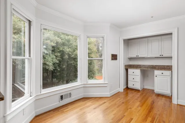 $445,000 | 206 Cameron Place Southeast, Atlanta, GA 30339