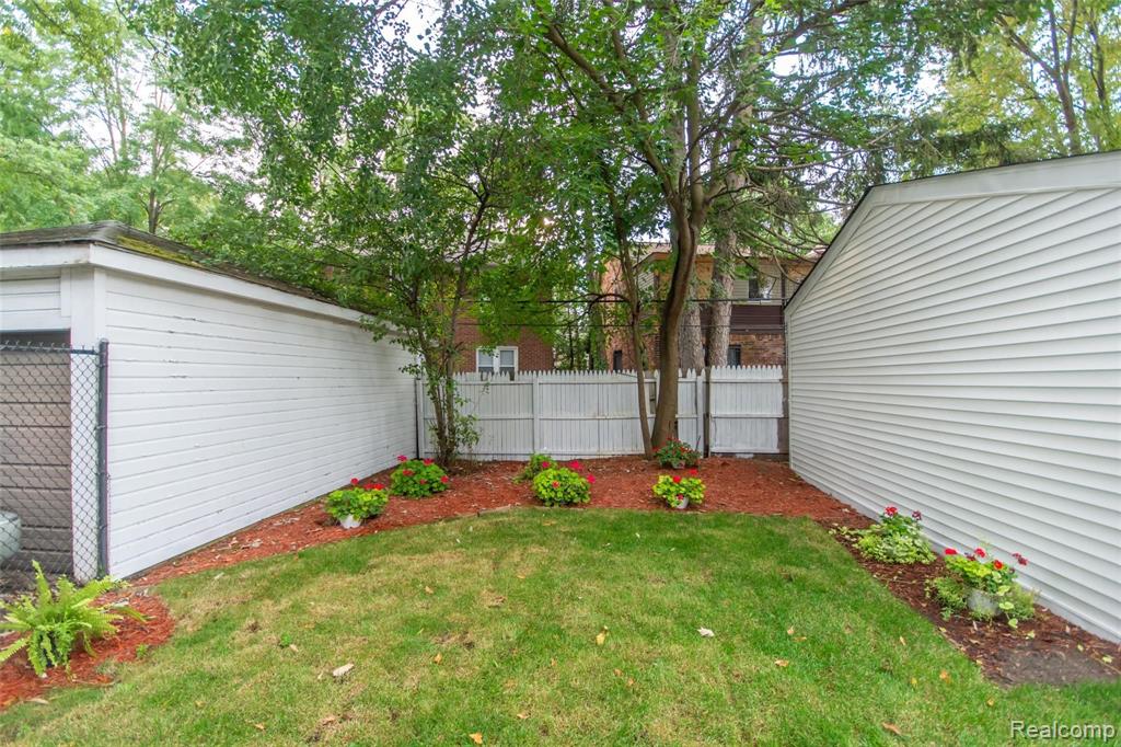 20221 Picadilly Road Detroit, MI 48221 - Photo 30 of 30