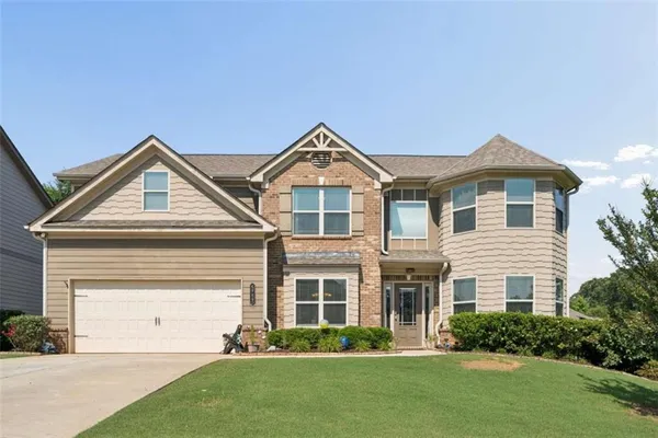 $475,000 | 5752 Shore Isle Court, Flowery Branch, GA 30542