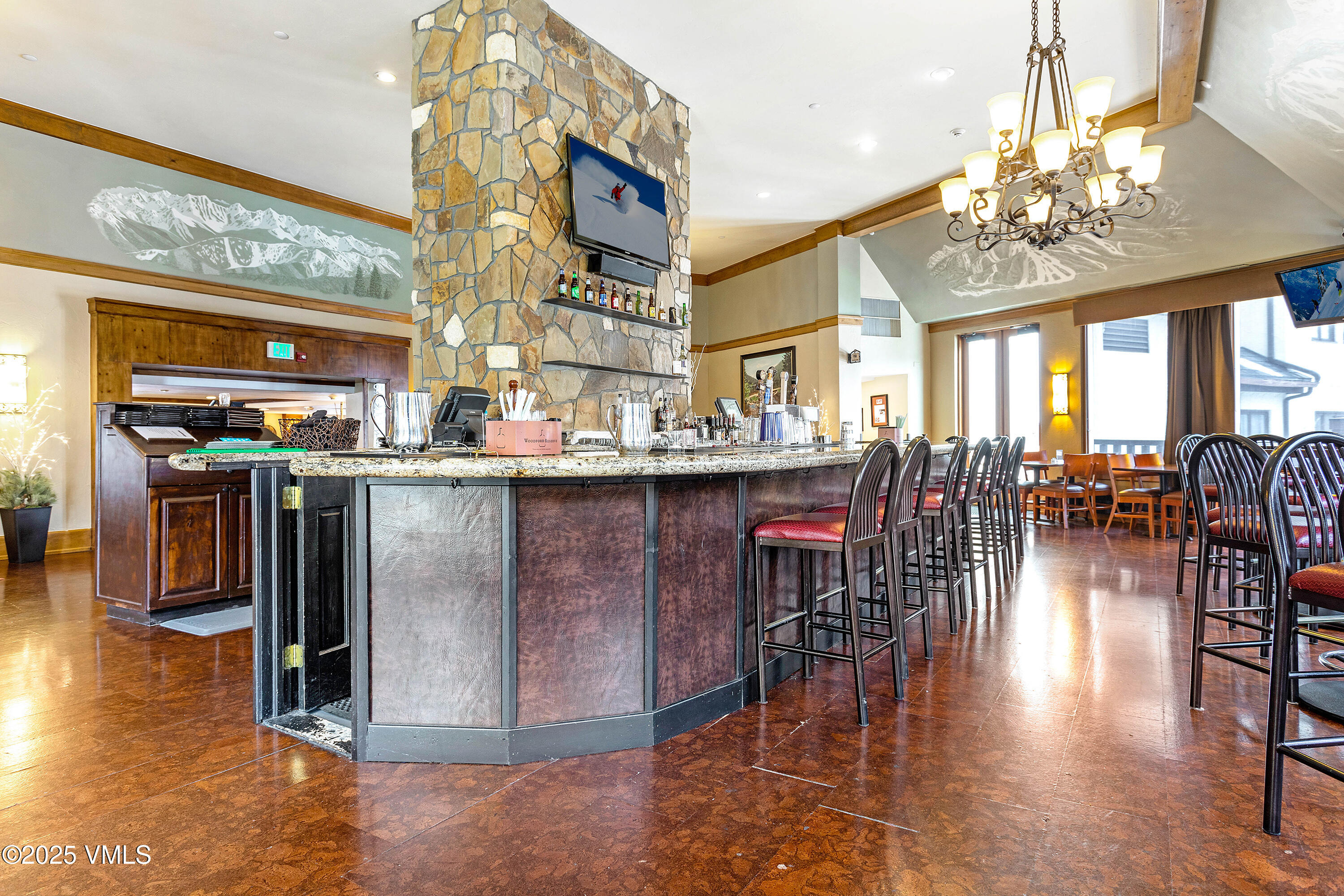 120 Offerson Road, Unit 6140 Beaver Creek, CO 81620 - Photo 34 of 38 a kitchen with lots of counter top space