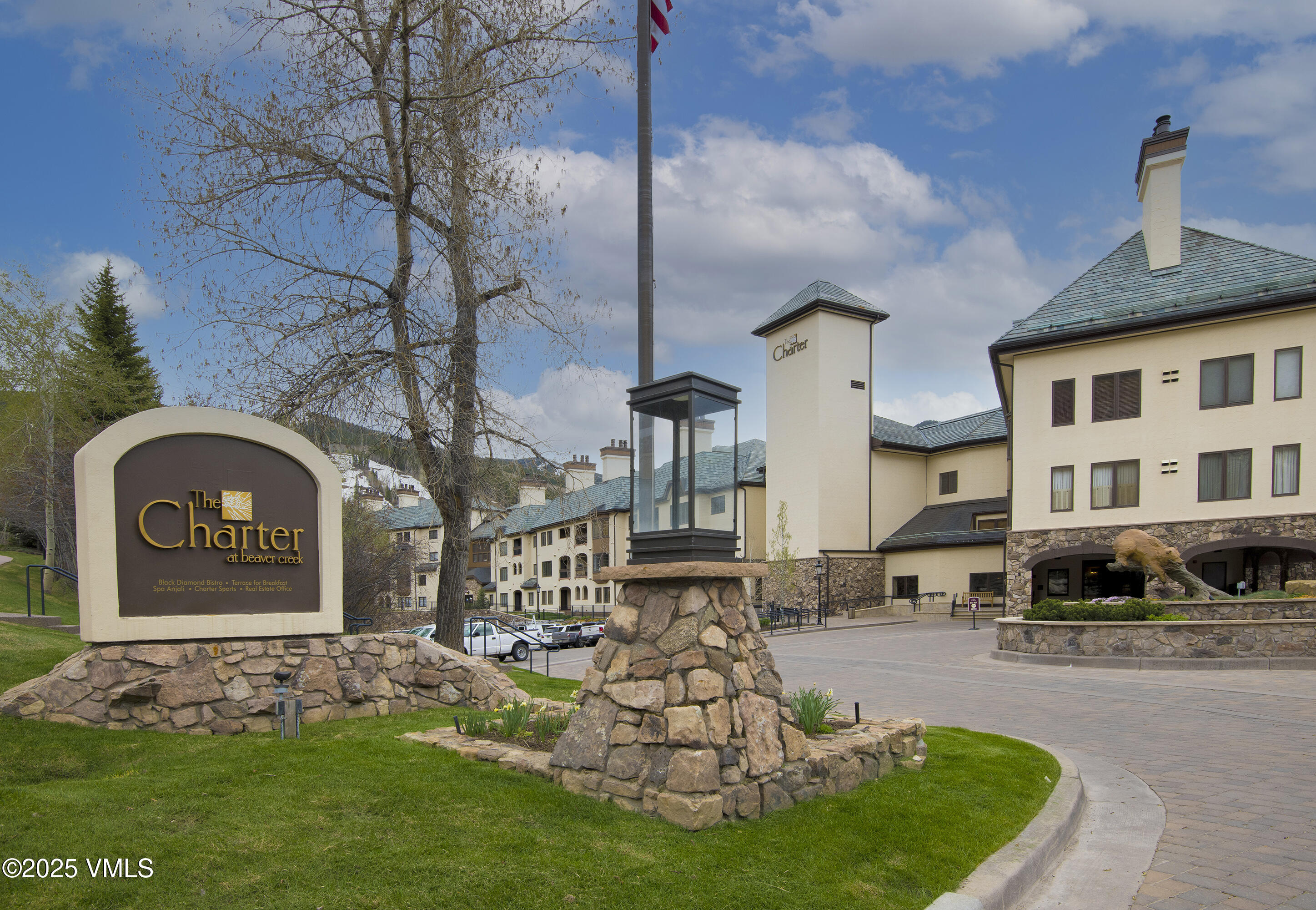 120 Offerson Road, Unit 6140 Beaver Creek, CO 81620 - Photo 38 of 38 a front view of a house with garden