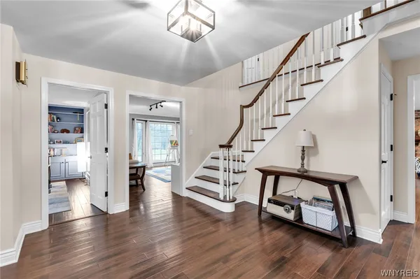 $699,900 | 70 Wynngate Lane, Amherst, NY 14221