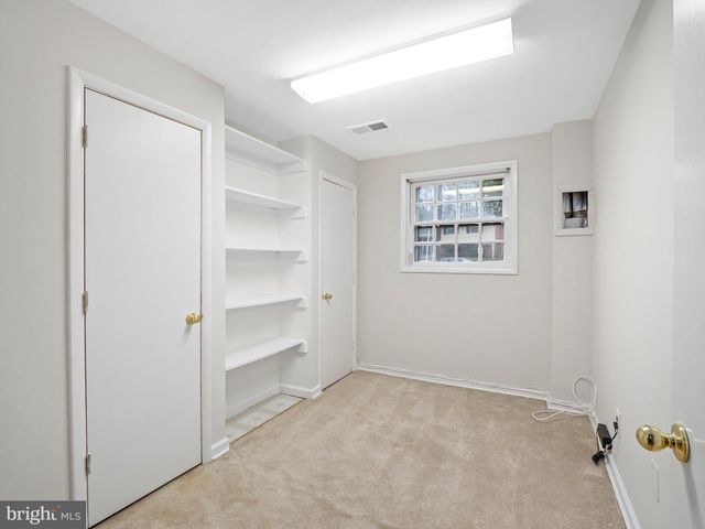 $590,000 | 11905 Hunters Lane, Rockville, MD 20852