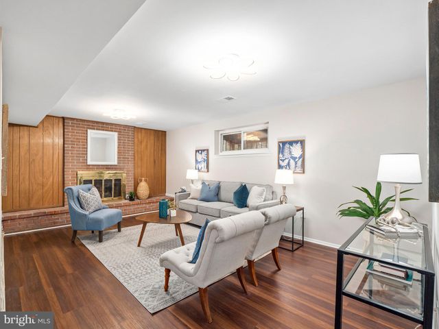 $590,000 | 11905 Hunters Lane, Rockville, MD 20852