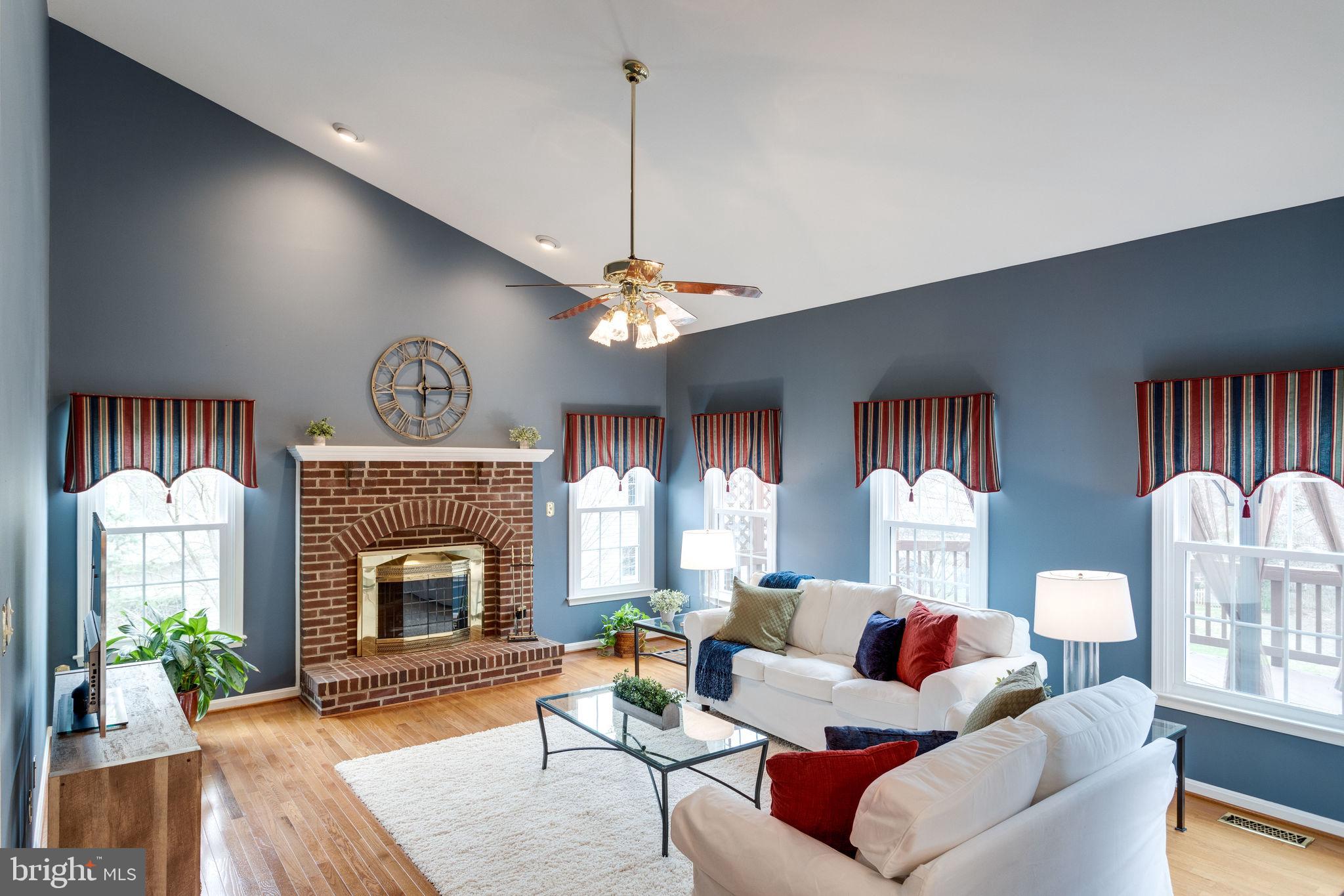 8548 Hooes Road Springfield, VA 22153 - Photo 23 of 53 Family Room with Vaulted Ceiling