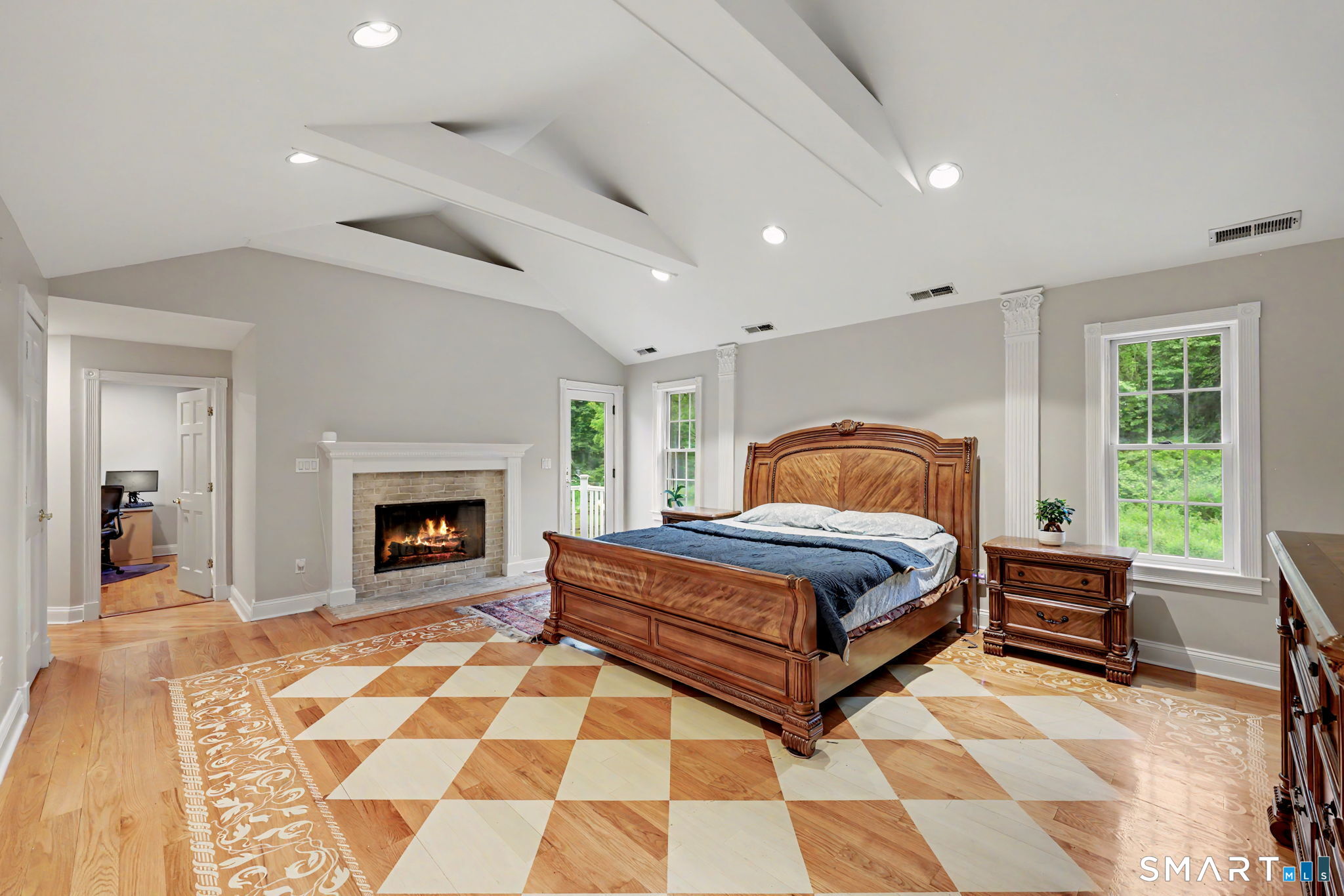 567 Danbury Road Wilton, CT 06897 - Photo 23 of 32