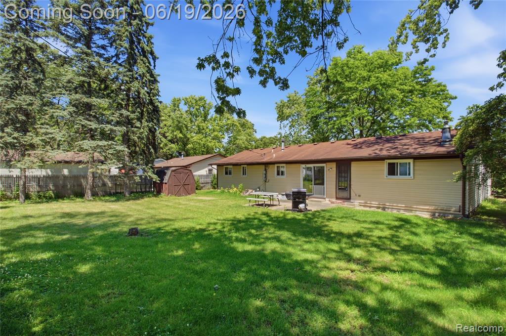 47395 Dequindre Road Rochester Hills, MI 48307 - Photo 16 of 19