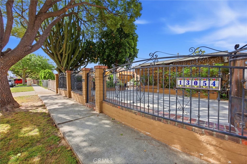 13054 Amar Road Baldwin Park, CA 91706 - Photo 8 of 52