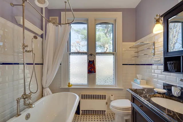 $2,275,000 | 77A Brooks Street, Winchester, MA 01890