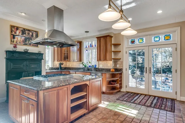 $2,275,000 | 77A Brooks Street, Winchester, MA 01890