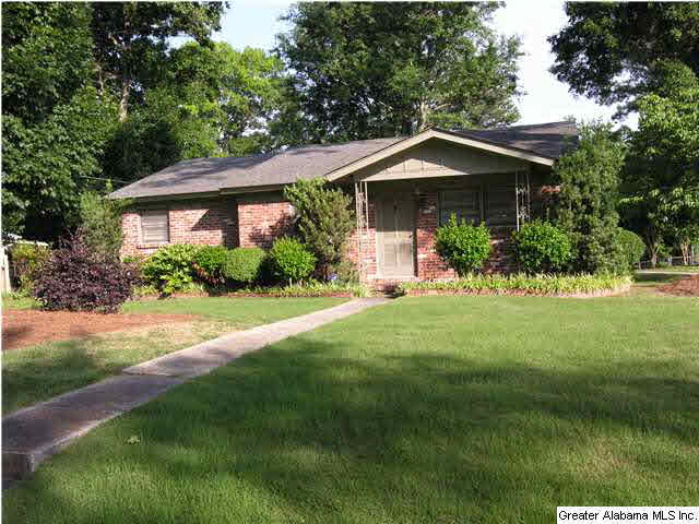 300 Willow Bend Road Birmingham, AL 35209 - Photo 1 of 19