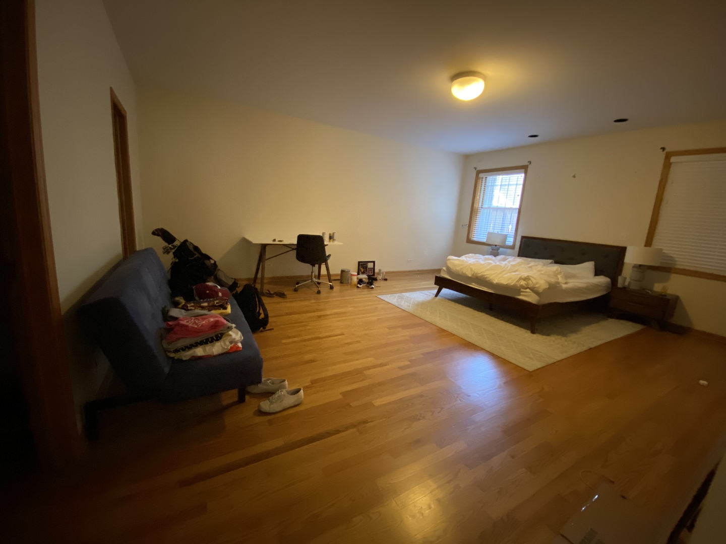654 West Briar Place, Unit G Chicago, IL 60657 - Photo 7 of 17 a living room with furniture and a flat screen tv