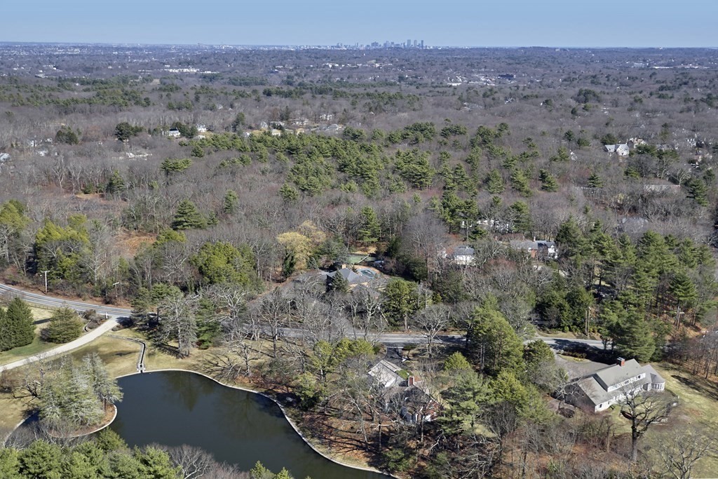 60 Cliff Road Weston, MA 02493 - Photo 16 of 16