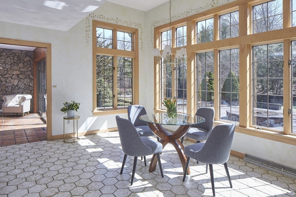 60 Cliff Road Weston, MA 02493 - Photo 9 of 16