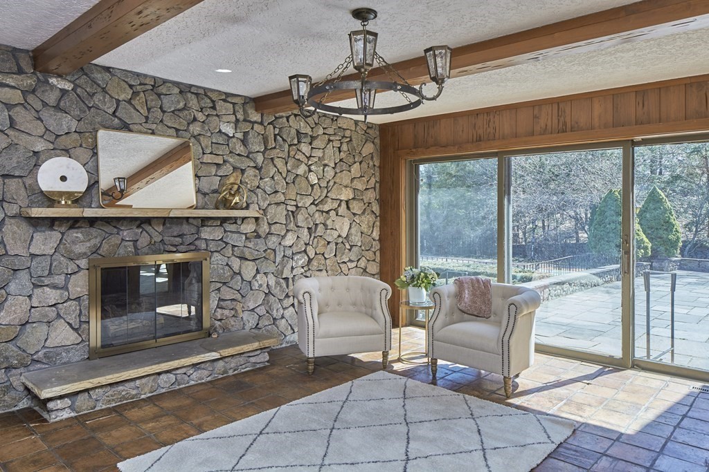 60 Cliff Road Weston, MA 02493 - Photo 10 of 16