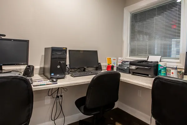 $804 | 2008 Sam Houston Drive, Victoria, TX 77901