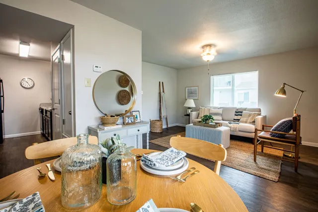 $804 | 2008 Sam Houston Drive, Victoria, TX 77901