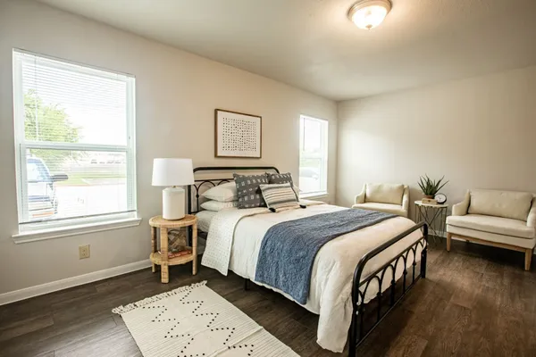 $804 | 2008 Sam Houston Drive, Victoria, TX 77901