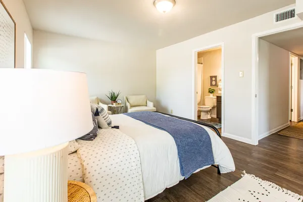 $804 | 2008 Sam Houston Drive, Victoria, TX 77901