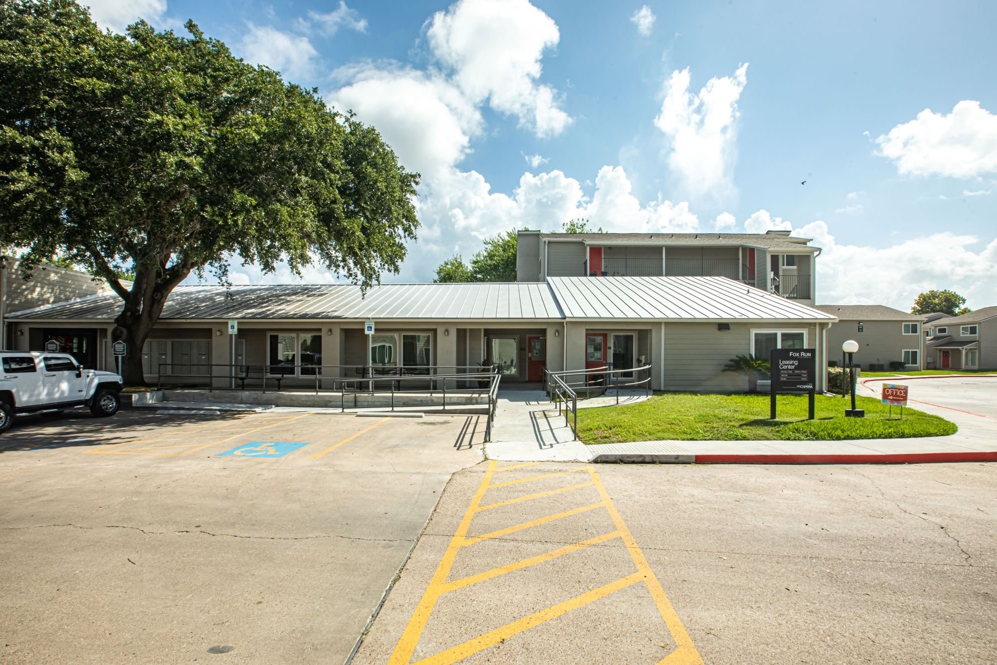 2008 Sam Houston Drive Victoria, TX 77901 - Photo 7 of 29