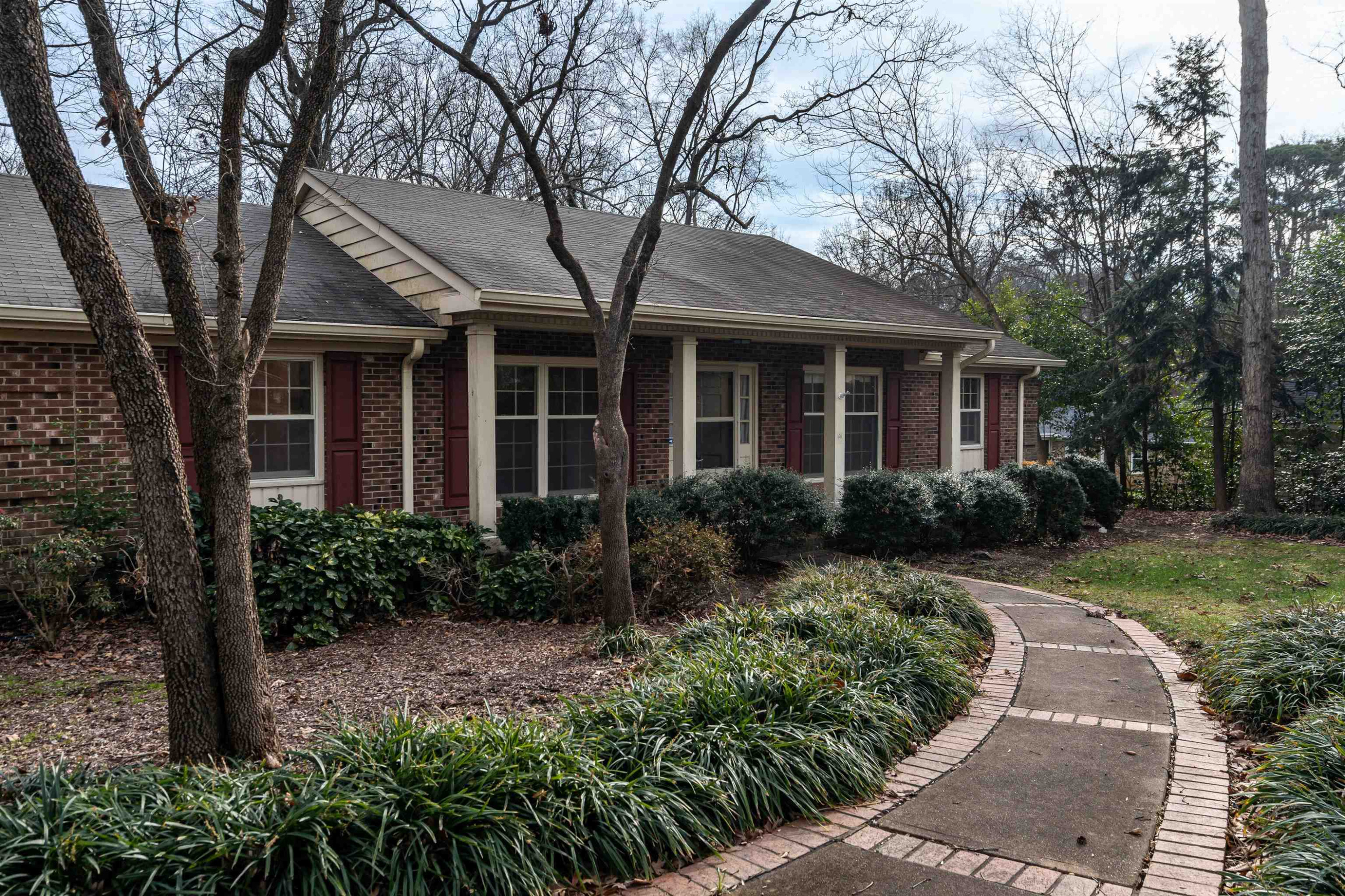 5304 Birch Place Raleigh, NC 27609 - Photo 4 of 30 Photo 4