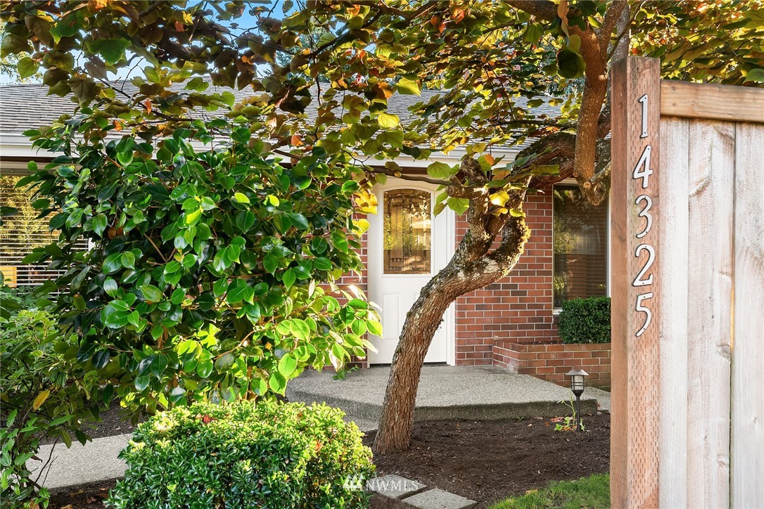 14325 Southeast 136th Street Renton, WA 98059 - Photo 2 of 38 Gallery Image 2