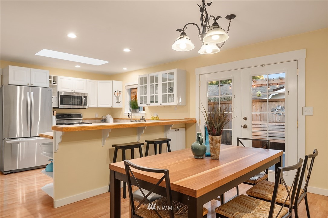 14325 Southeast 136th Street Renton, WA 98059 - Photo 15 of 38 Gallery Image 15