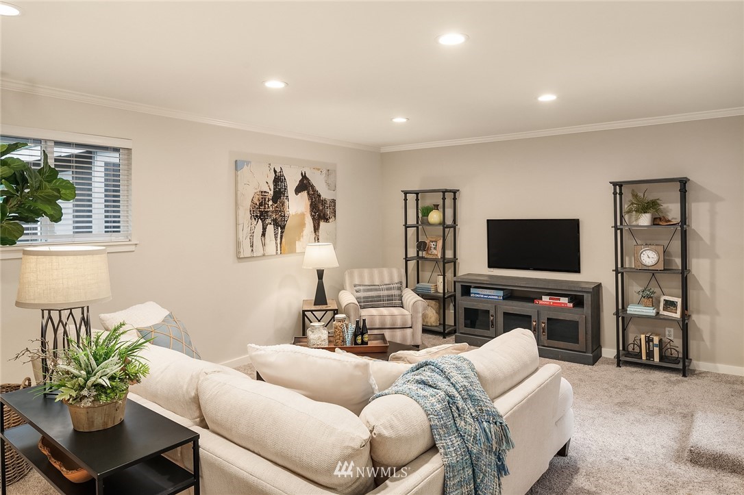 14325 Southeast 136th Street Renton, WA 98059 - Photo 17 of 38 Gallery Image 17