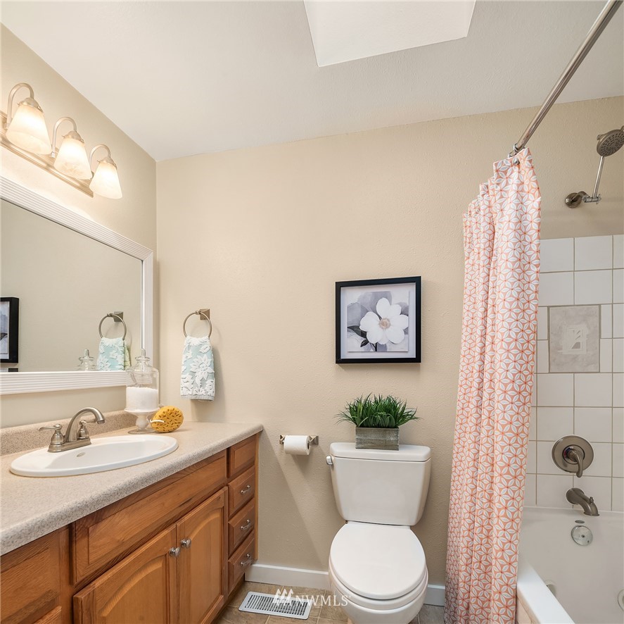 14325 Southeast 136th Street Renton, WA 98059 - Photo 23 of 38 Gallery Image 23