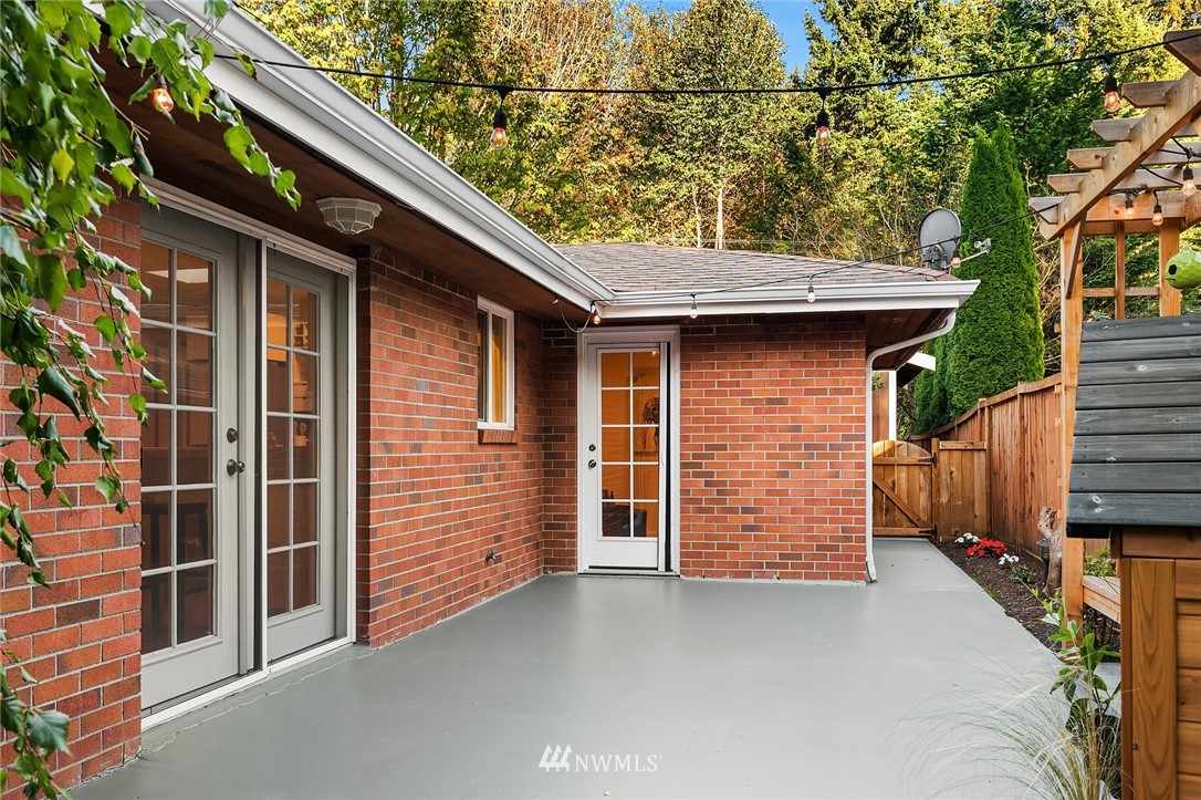 14325 Southeast 136th Street Renton, WA 98059 - Photo 26 of 38 Gallery Image 26