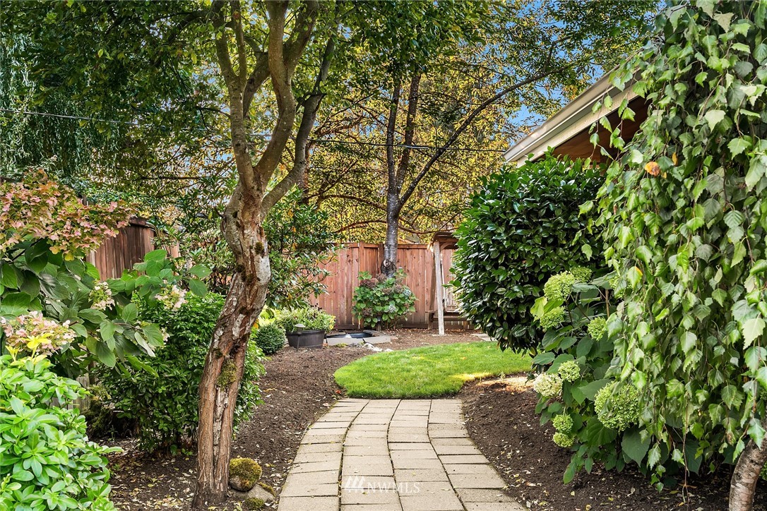14325 Southeast 136th Street Renton, WA 98059 - Photo 35 of 38 Gallery Image 35