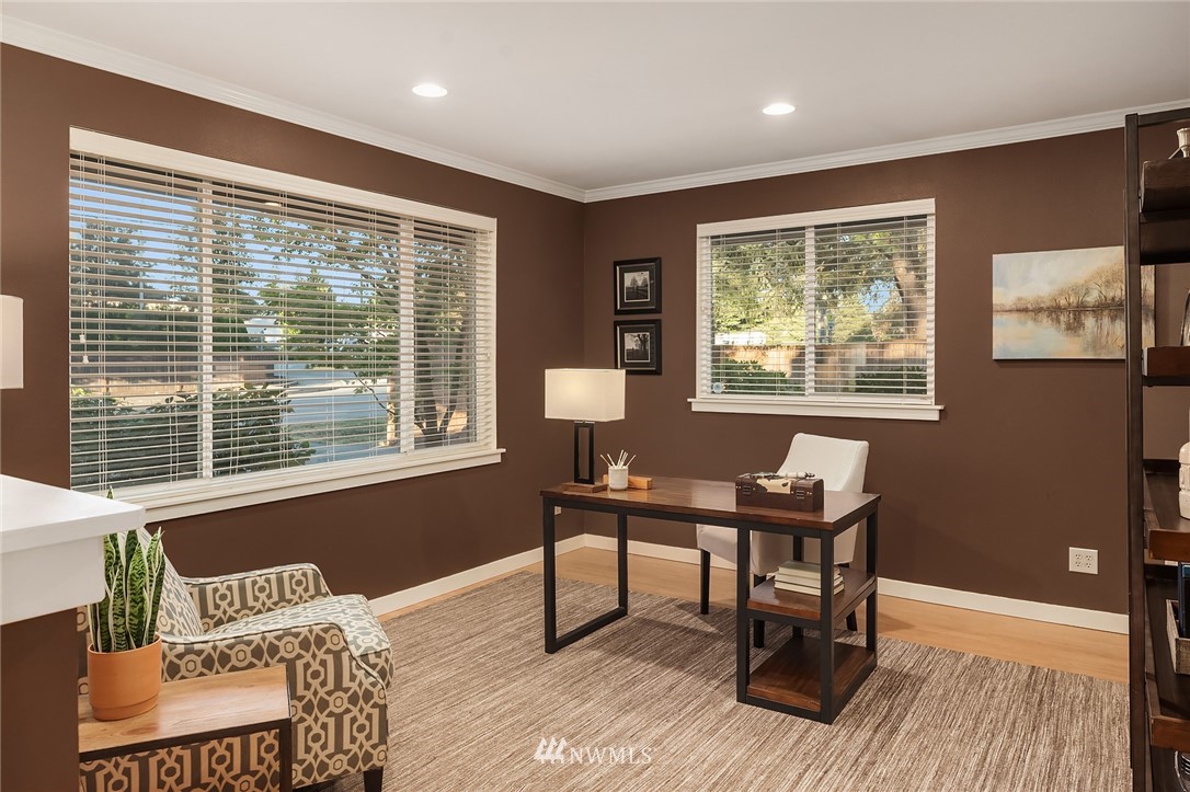 14325 Southeast 136th Street Renton, WA 98059 - Photo 10 of 38 Gallery Image 10