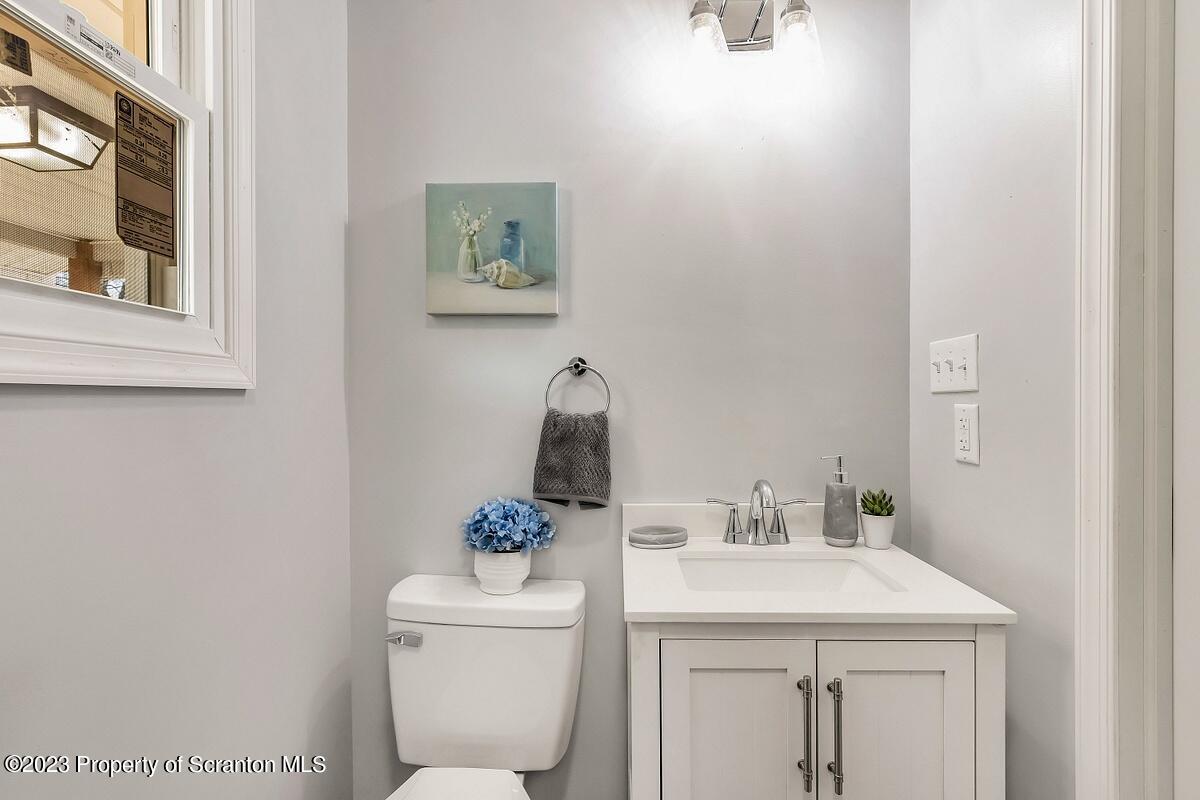 512 Park Street Moosic, PA 18507 - Photo 18 of 50 1-2 Bath -2
